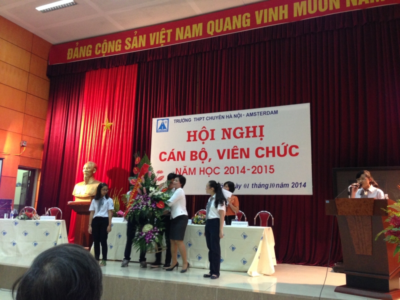 cô Oanh